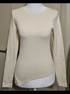 Women's Cream Long-Sleeve Asymmetric Hem Top